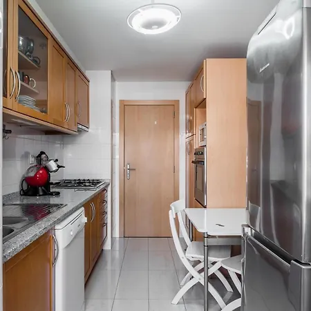 Stunning Flat - Parque Das Nações - Lissabon